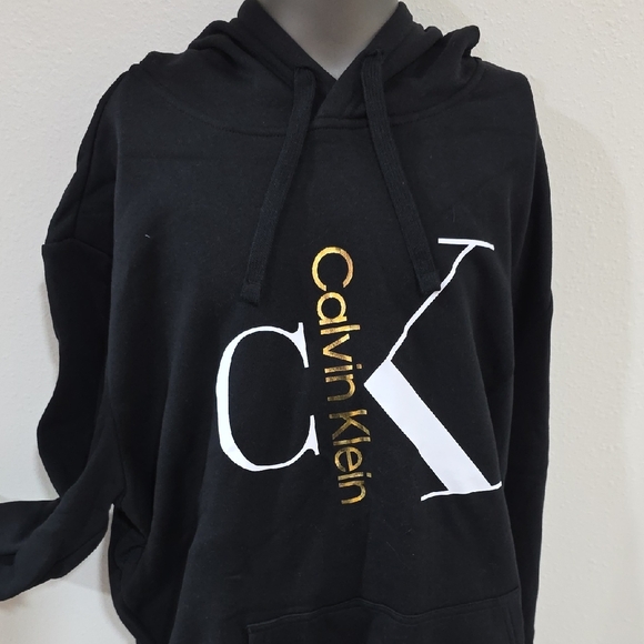 Calvin Klein Black and Gold Hoodie for Men - Picture 3 of 13